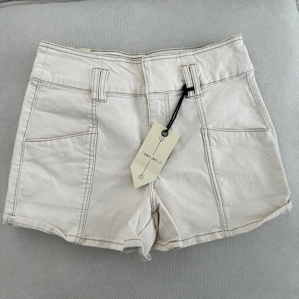 NWT Banjara Cream High Rise Shorts Size‎ 9 28 Contrast Stitch